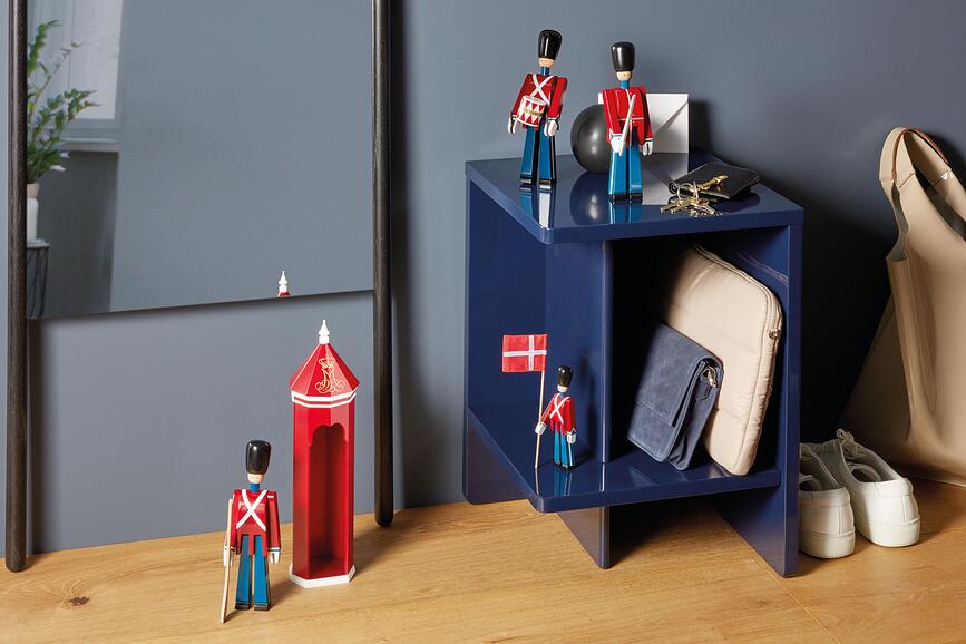 Kay Bojesen Bearer Figurine soldat avec drapeau, 77 cm