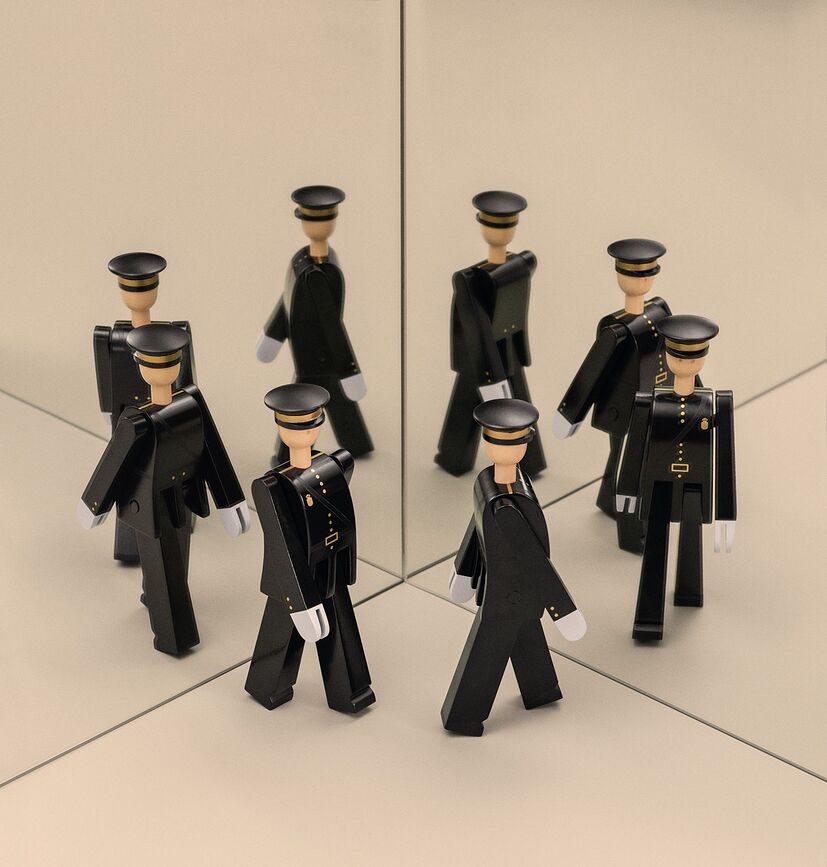 Kay Bojesen Figurica policajac drvena