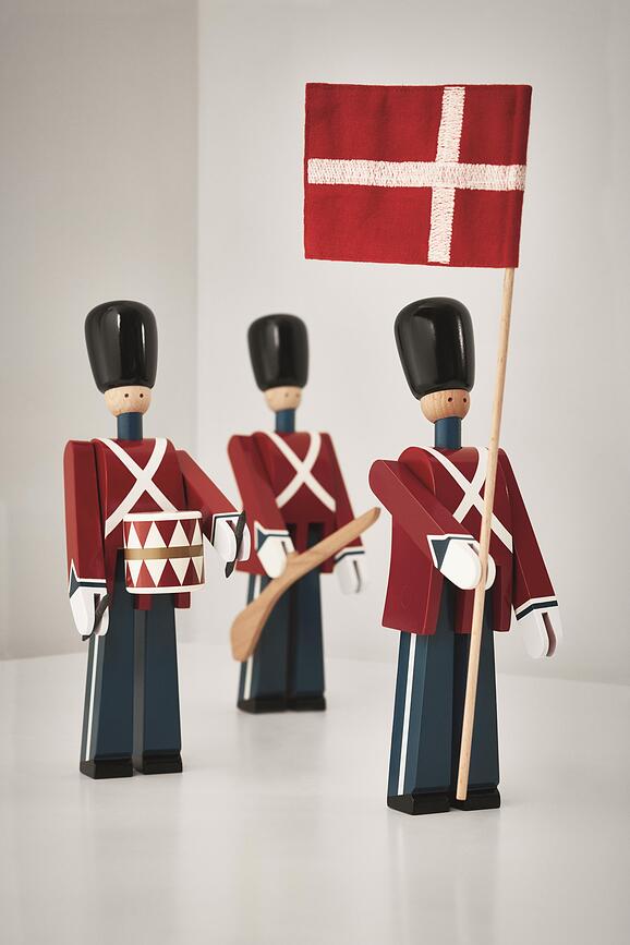 Kay Bojesen Figurine en bois, avec drapeau