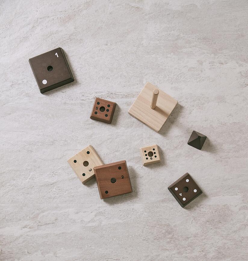 Neo Sestavljanka, piramida