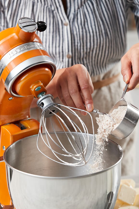 Artisan Mešalnik 175, karamelno rdeč