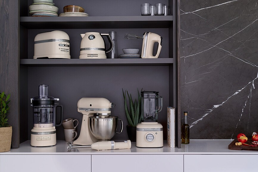 Artisan Bouilloire Électrique 1,5 L, noire