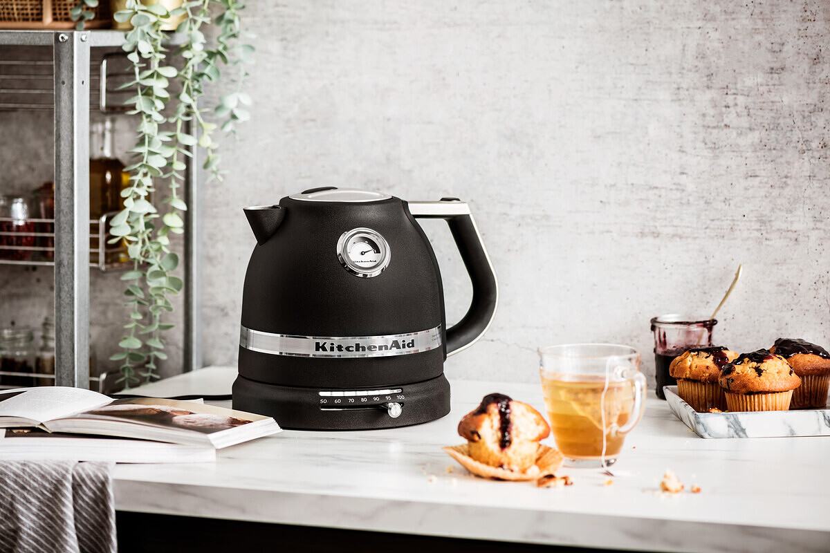 Electric kettle, Artisan 1.5L, Almond Cream color - KitchenAid