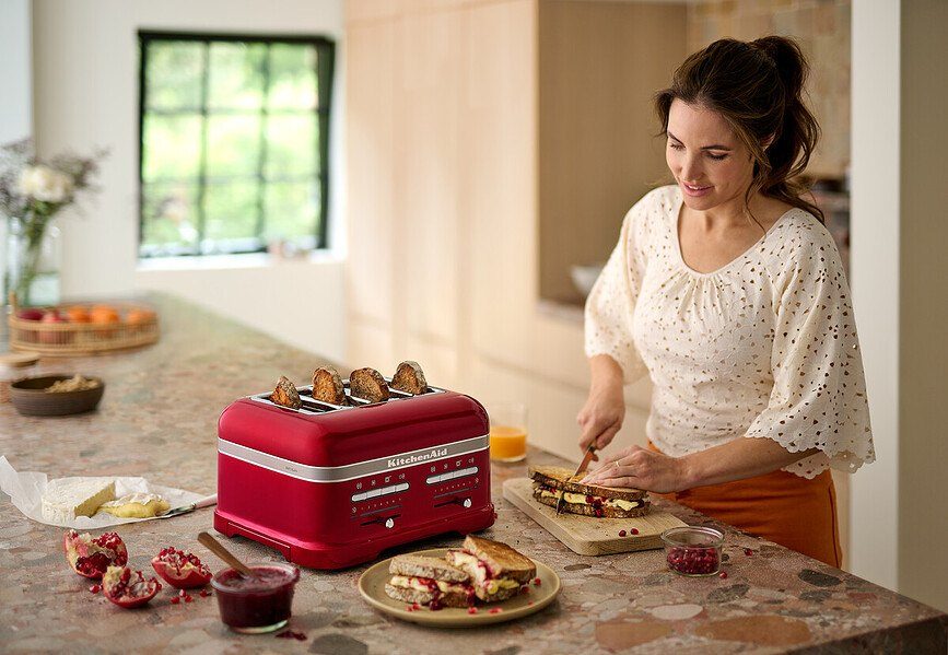 Artisan Opekač kruha za 4 rezine, karamelno rdeč