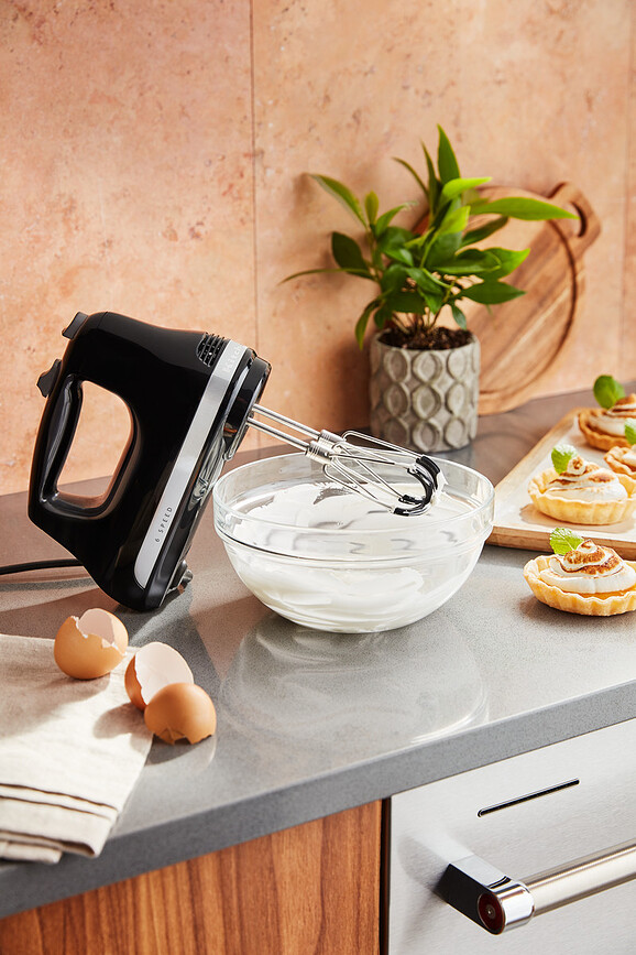 Batidora de mano KitchenAid, 6 velocidades, negra