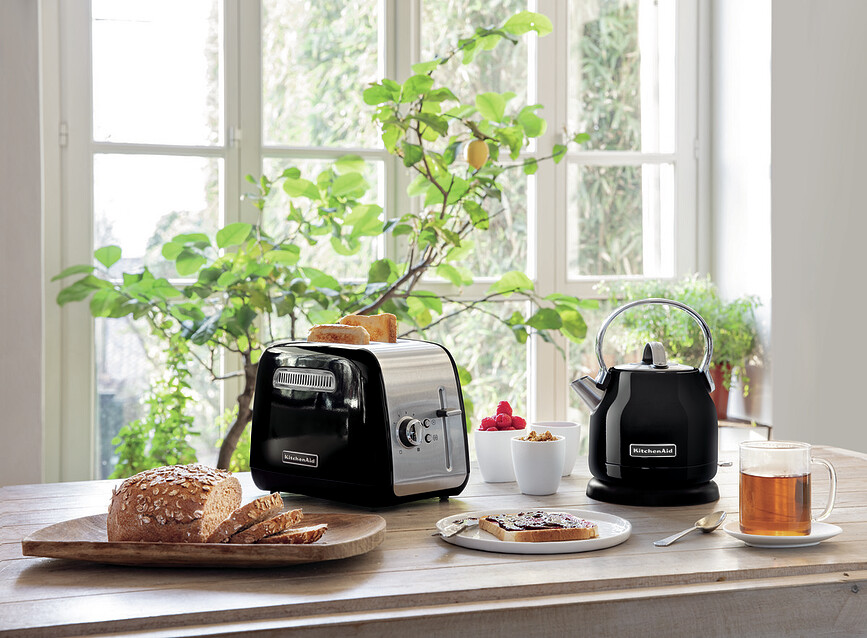 Classic Toster s dva utora crni