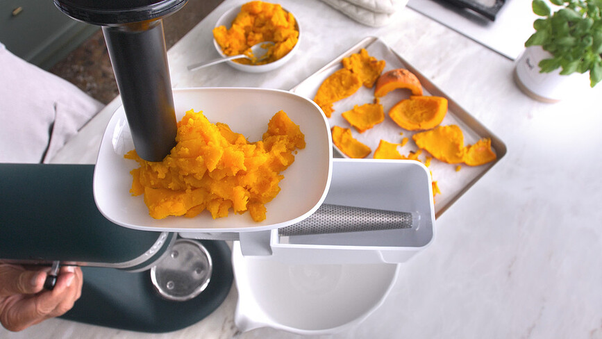 KitchenAid Accessoire Hachoir à Viande et Passoire à Fruits et Légumes, pour robot pâtissier