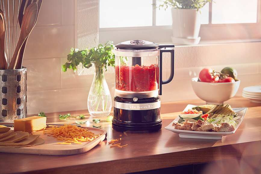 KitchenAid Mini Sekljalnik, 1,1 l, črn