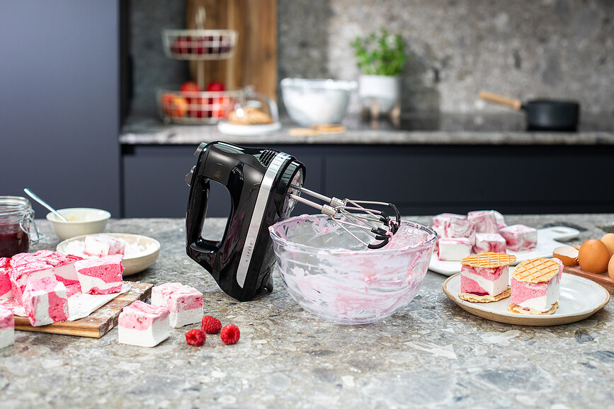 KitchenAid Ručni Mikser 6-brzinski crni