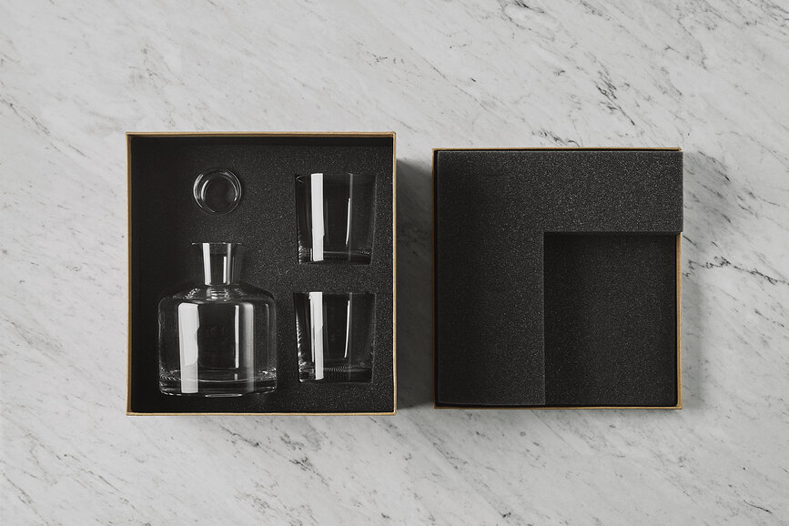 Caraffa e bicchieri da whisky Wave, set da 3 pezzi
