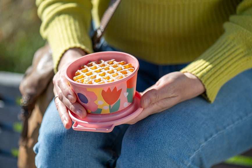 Bote Nora, 250 ml, rosa, estampado floral, con tapa