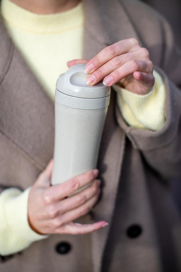 Botella Oase Organic Nature, color arena