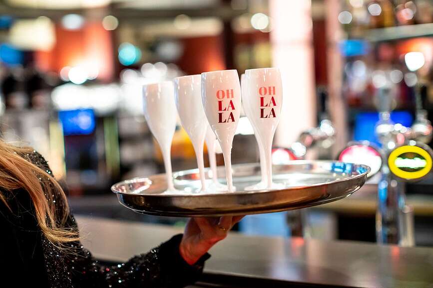 Cheers Ποτήρι Σαμπάνιας, με στάμπα "La Vie Est Nulle Sans Bulle"