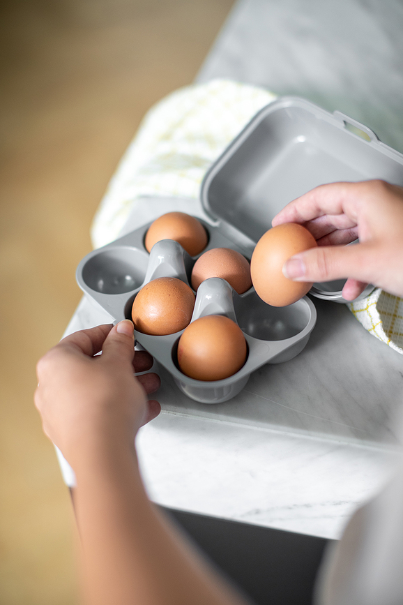 Huevera Eggs To Go Organic Nature mini, gris