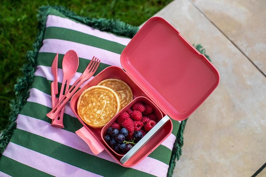 Fiambreras Candy Ready Organic Nature, color arena, con cubiertos, Set de 3 piezas