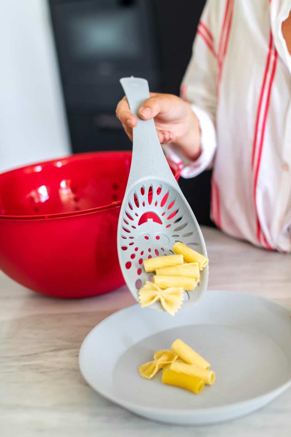 OXO GG Pasta Scoop Strainer