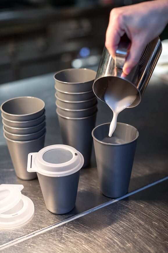 Move Organic Nature Skodelica s pokrovom in ustnikom, 300 ml