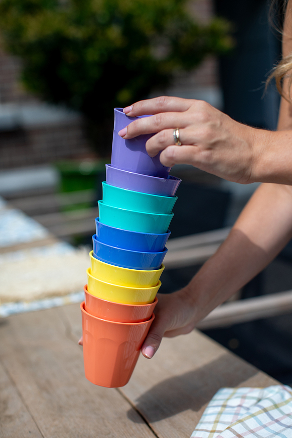 Nora M Skodelica, modra