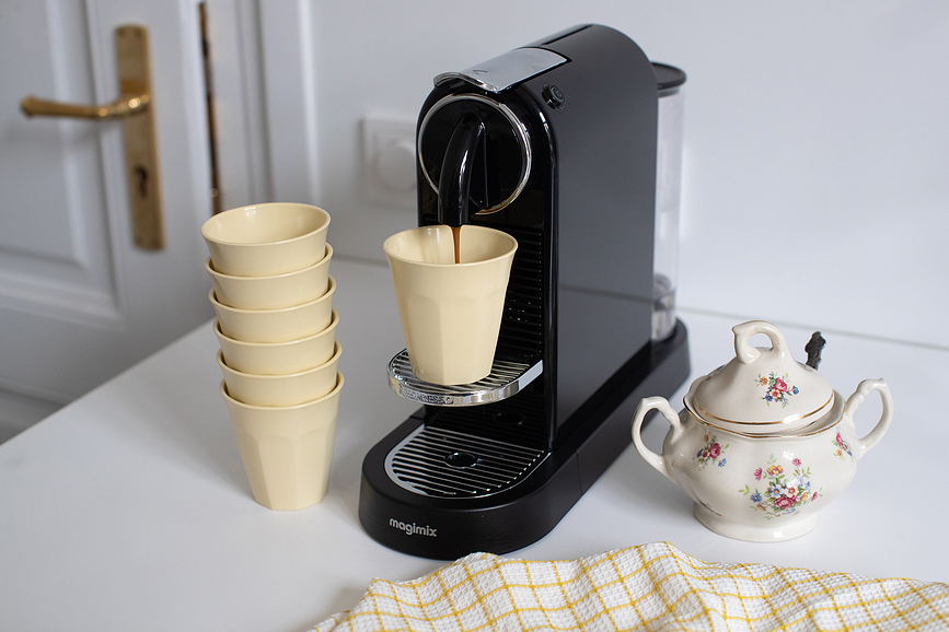 Nora S Šalica pastelno plava