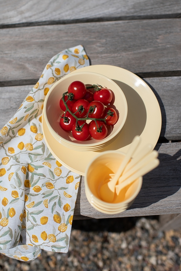 Nora S Žlička, pastelno modra