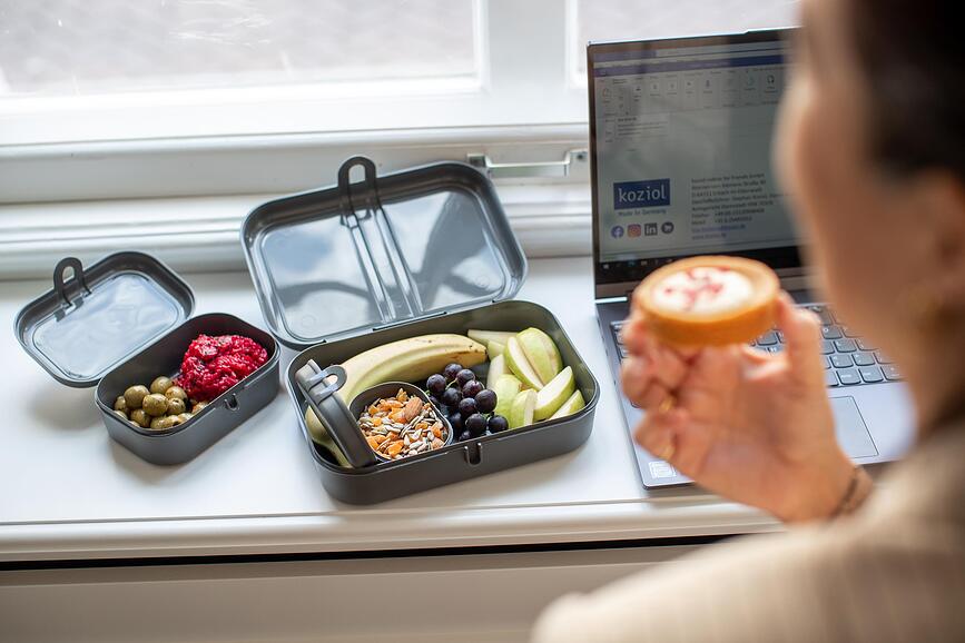 Pascal Ready Organic Posude za ručak s priborom za jelo pješčane Set od 4 dijela