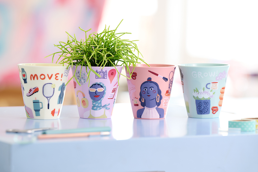 Skodelica Nora Cup M Sisters Move 300 ml