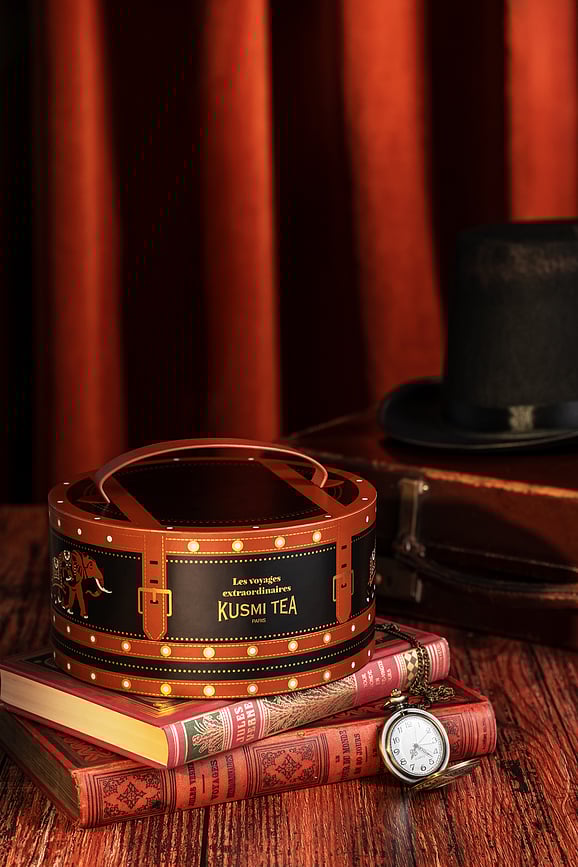 Coffret de thés Kusmi Les voyages extraordinaires, 48 pièces