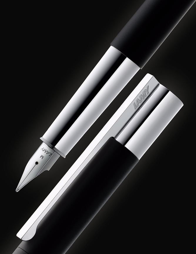 Pluma Estilográfica con platino Scala B, negra