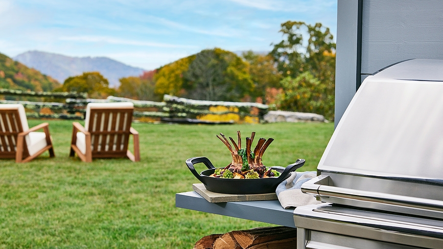 BBQ Outdoor Tava okrugla 25 cm lijevano željezo mat crna