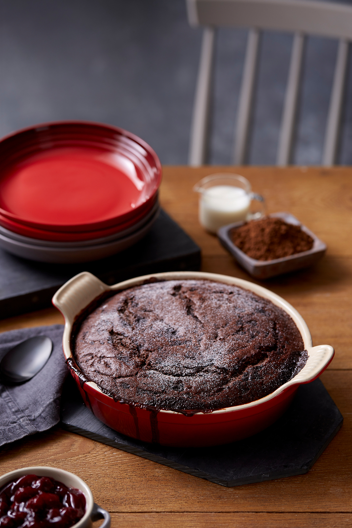 Le Creuset Round Cake Pan