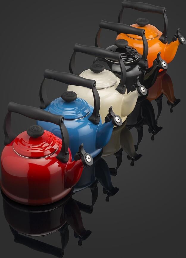 Le Creuset Čajnik 2,1 l bordo