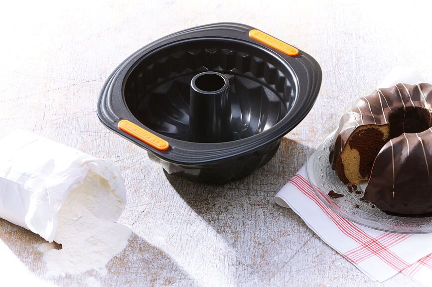 Le Creuset II Pekač za babko, s premazom proti prijemanju