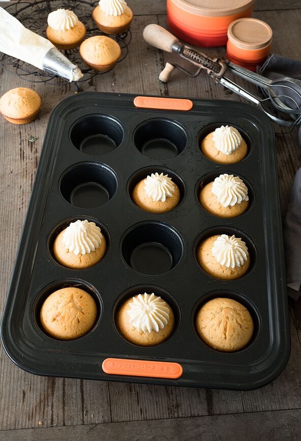 Le Creuset Kalup za minimuffine neprijanjajući 12 kom