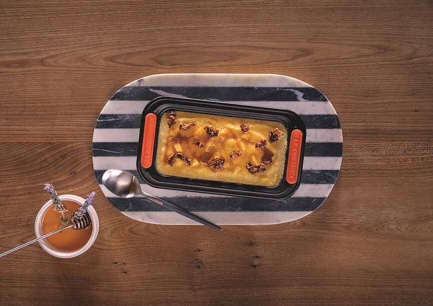 Le Creuset II Pekač uski neprijanjajući 30 cm