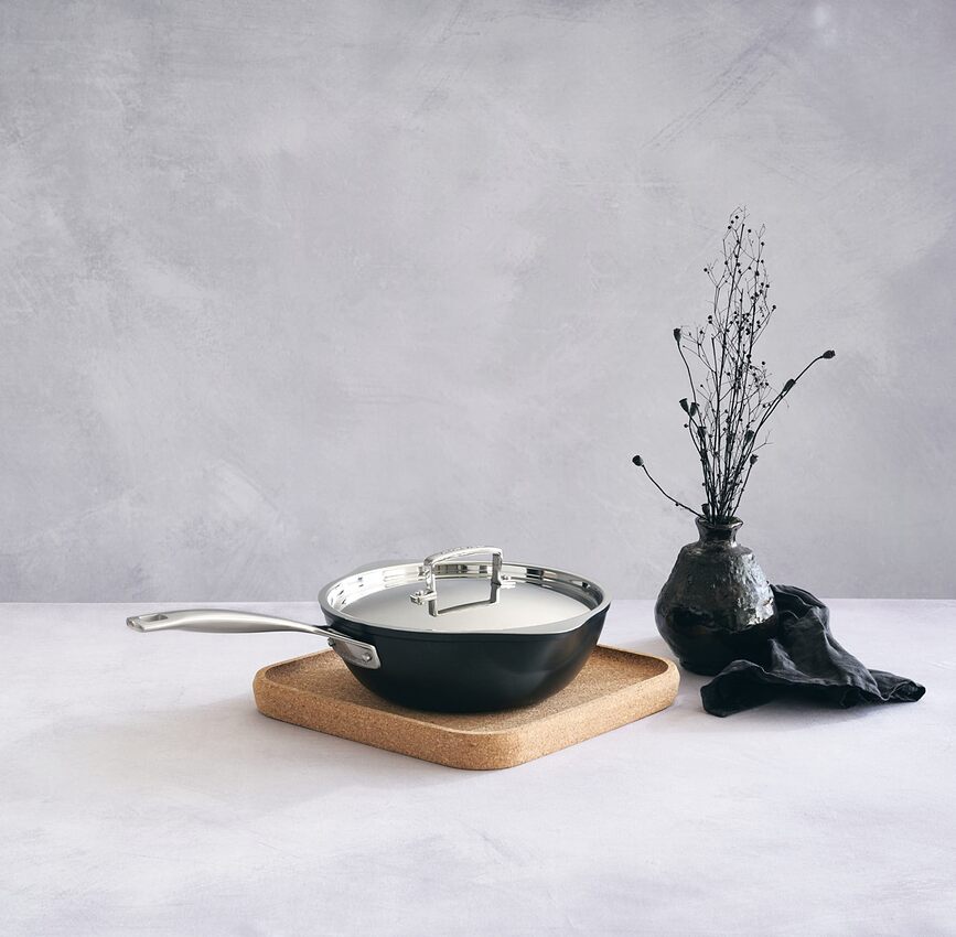 Le Creuset Kuharska ponev, neprijemljiva