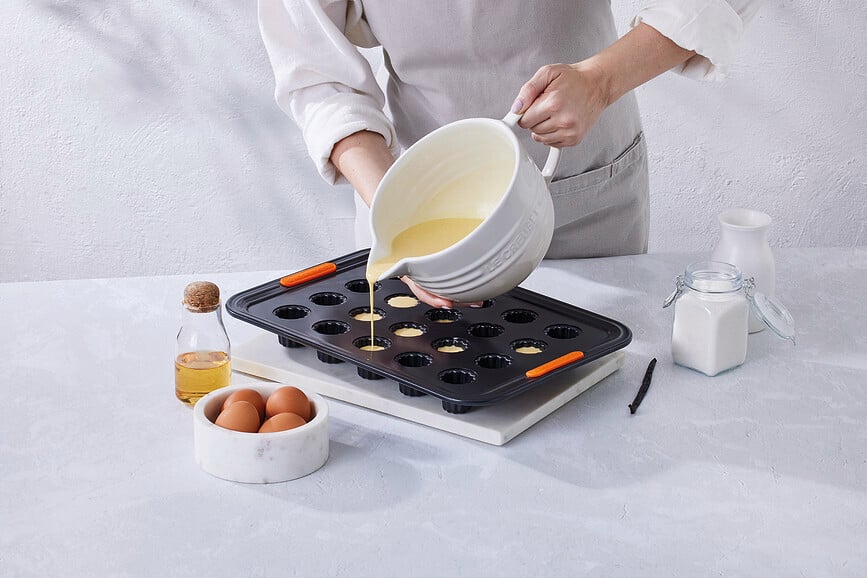 Le Creuset Moule à Cannelés avec revêtement antiadhésif, 38,7 cm