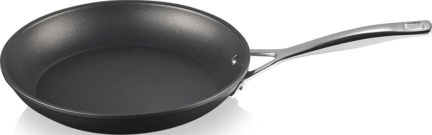 Le Creuset Pann mittenakkuva alumiiniumiga