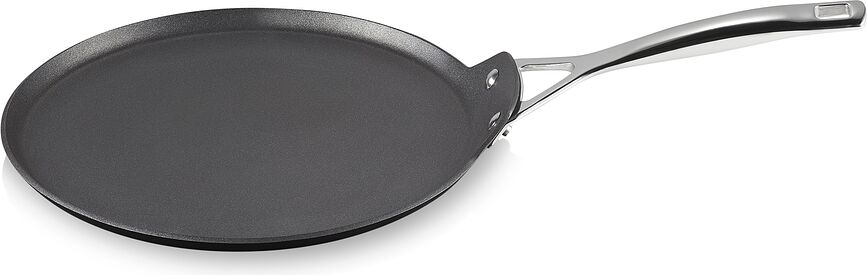 Le Creuset Pannkoogipann 28 cm mittenakkuva alumiiniumiga