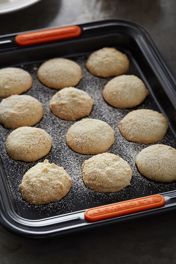 Le Creuset Pekač visok, 31 cm, z neprijemljivim premazom