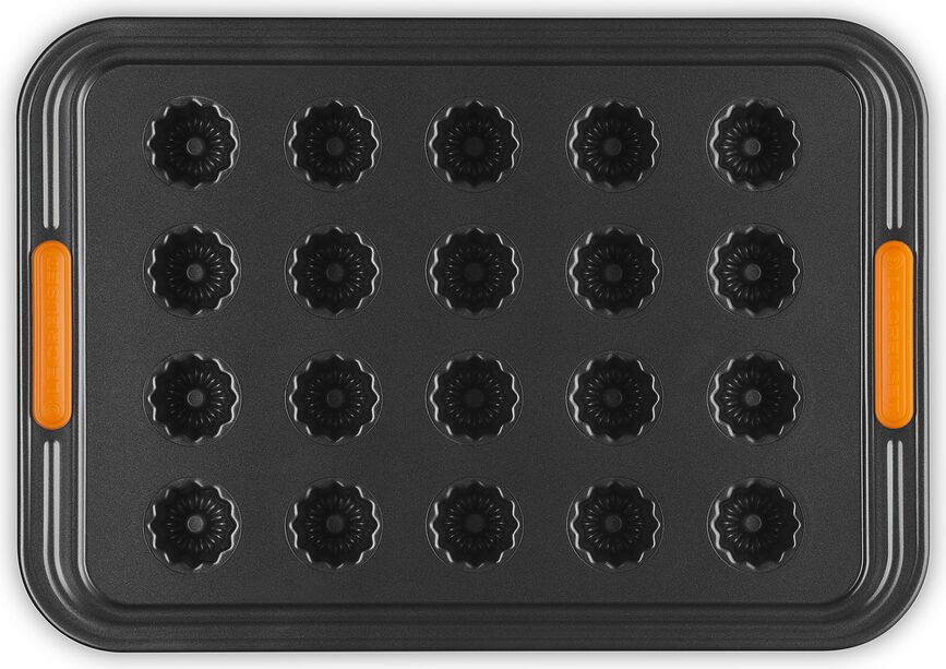 Le Creuset Pekač za canele z neprijemljivim premazom, 38,7 cm