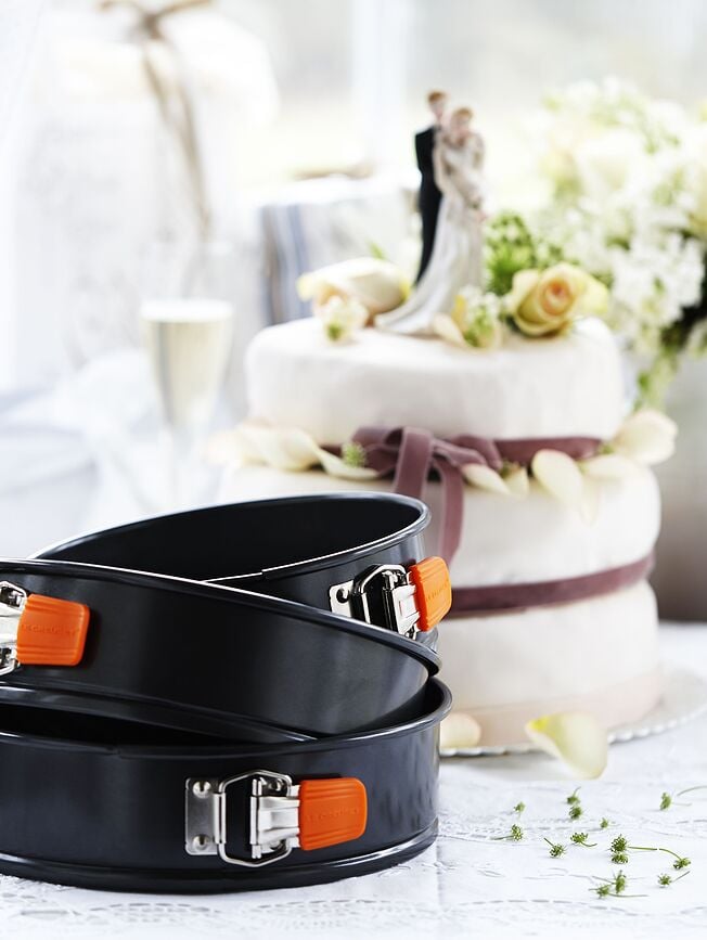 Le Creuset Model za torte z neprijemljivim premazom, 16 cm