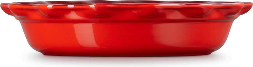 Le Creuset Pekač za torto, 23 cm, češnjev