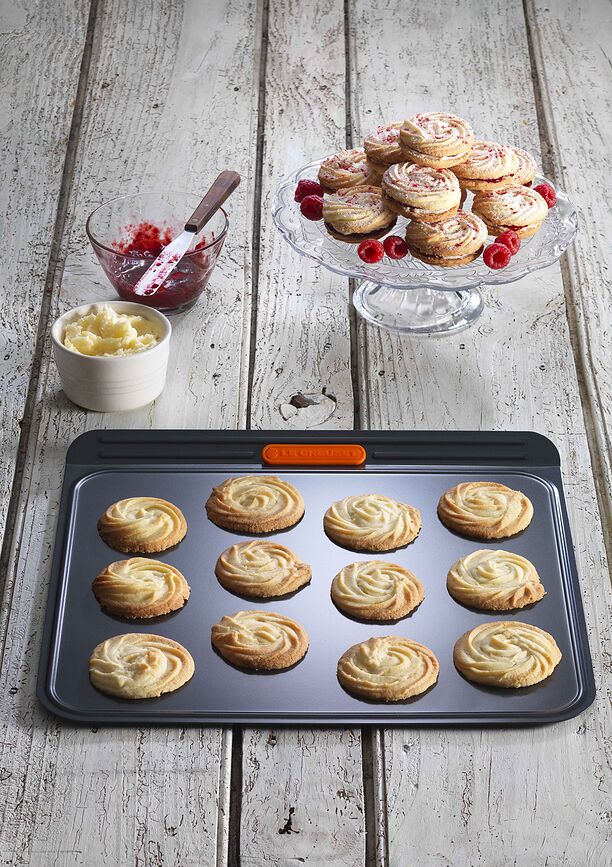 Le Creuset Plaque de Four antiadhésive, à double fond, 38 cm