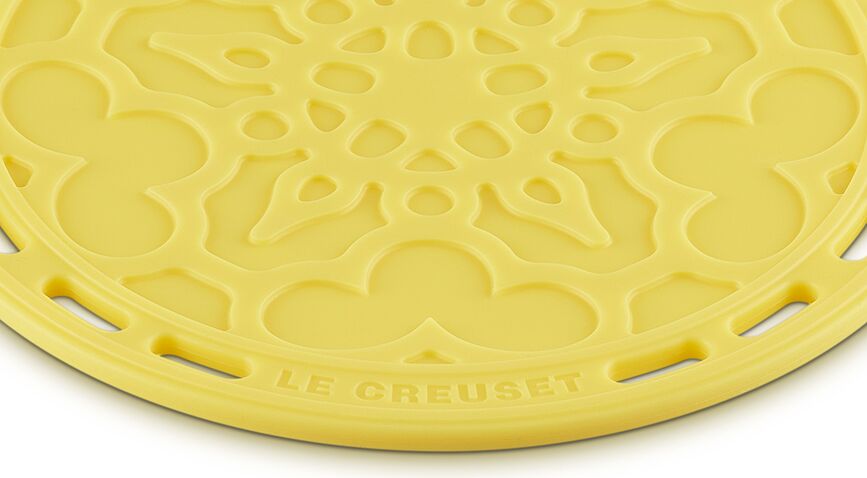 Le Creuset Podmetač za vruće posuđe s uzorkom 20 cm bež