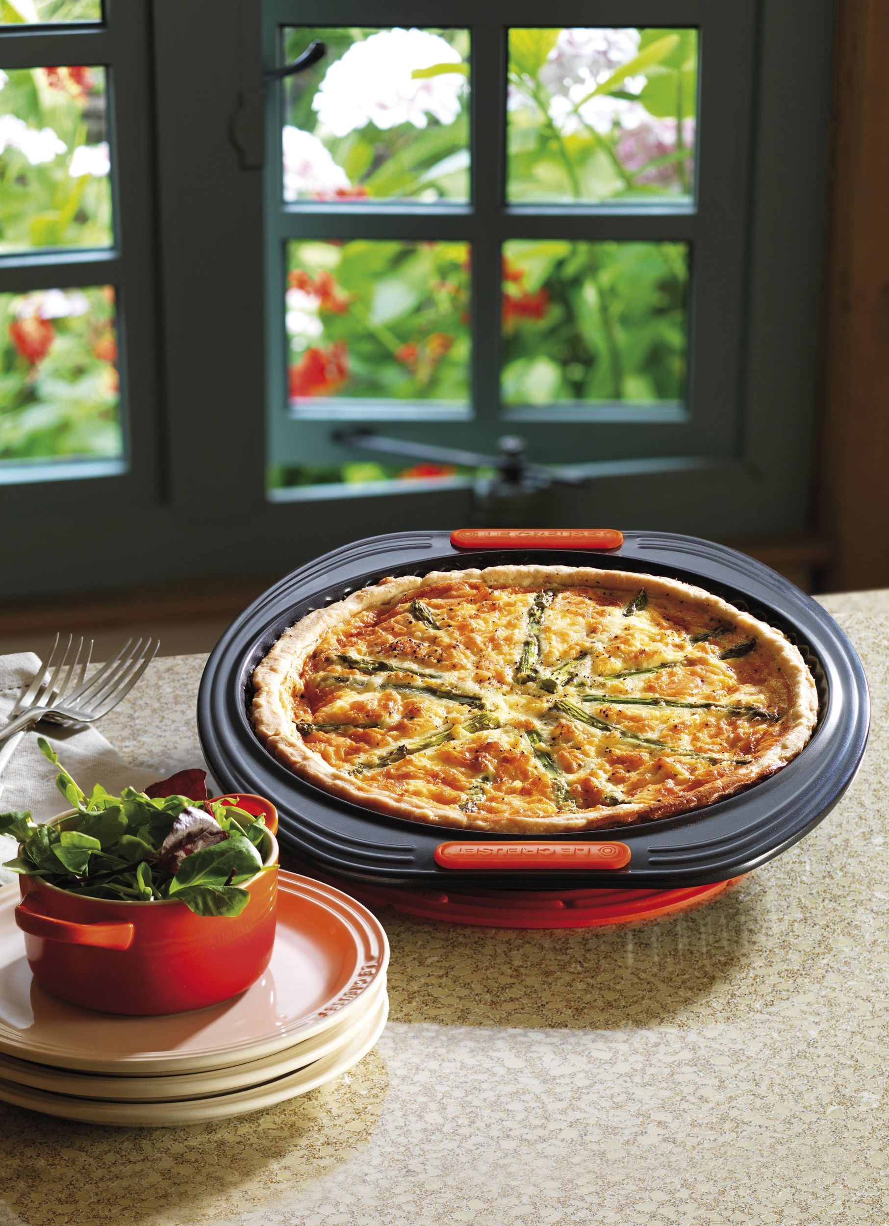 Le Creuset Cast Iron Pizza Pan