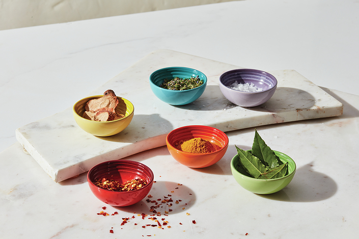 Le creuset shop rainbow bowls