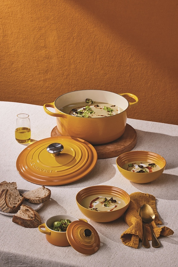 Le Creuset Solatna skleda, 24 cm, češnjeva