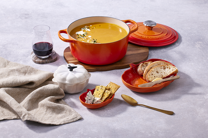 Le Creuset Tanjur u obliku bundeve Halloween bijeli