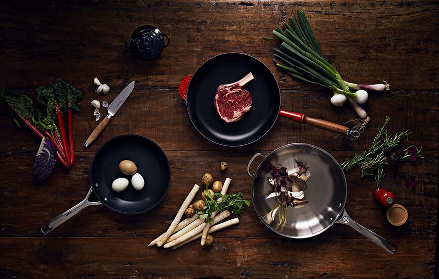 Le Creuset Tava neprijanjajuća 24 cm aluminijska