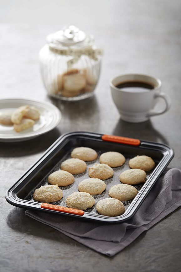 Le Creuset Tepsija visoka neprijanjajuća 31 cm